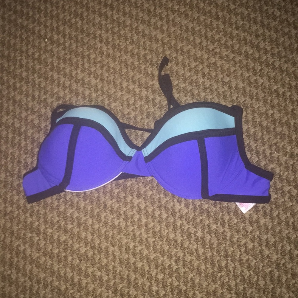 Bikini top